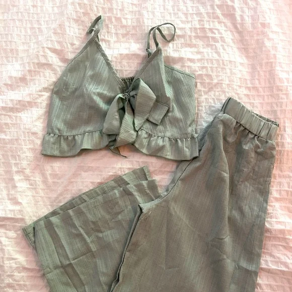 Two-Piece Matching Set - Picture 1 of 4